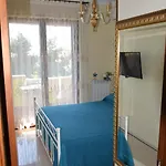 Queen's Luxurious House Alojamento de Acomodação e Pequeno-almoço Gallipoli