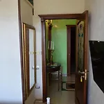 Alojamento de Acomodação e Pequeno-almoço Queen's Luxurious House