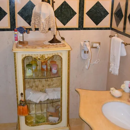 Bed and breakfast Queen's Luxurious House Gallipoli