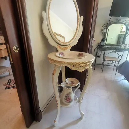 Oda ve Kahvaltı Queen's Luxurious House 3*