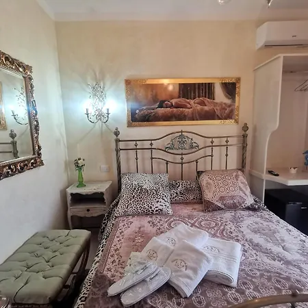 Oda ve Kahvaltı Queen's Luxurious House 3*