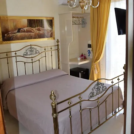 Queen's Luxurious House Bed & Breakfast Gallipoli